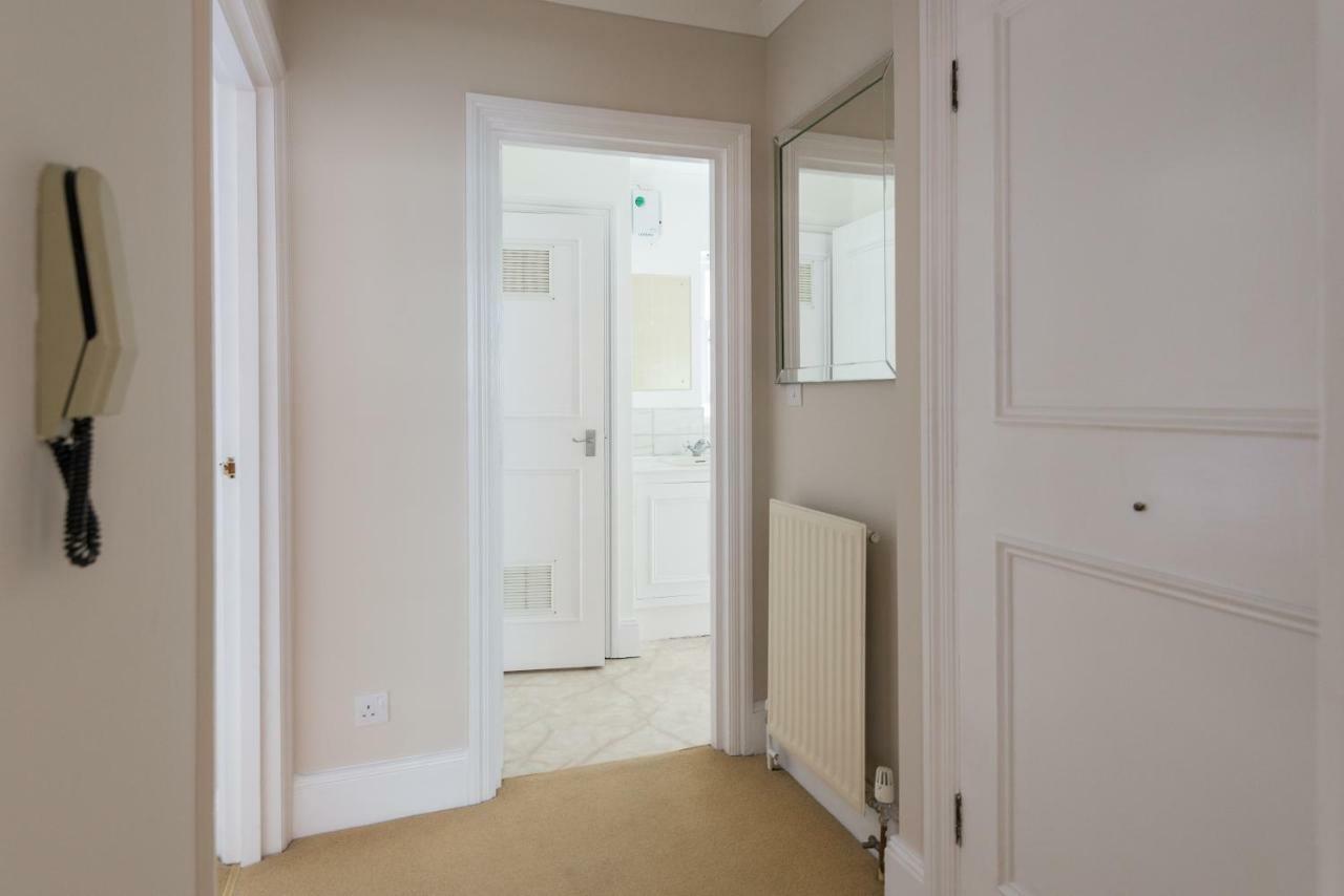 One Bedroom High Street Kensington Apartment Londra Dış mekan fotoğraf